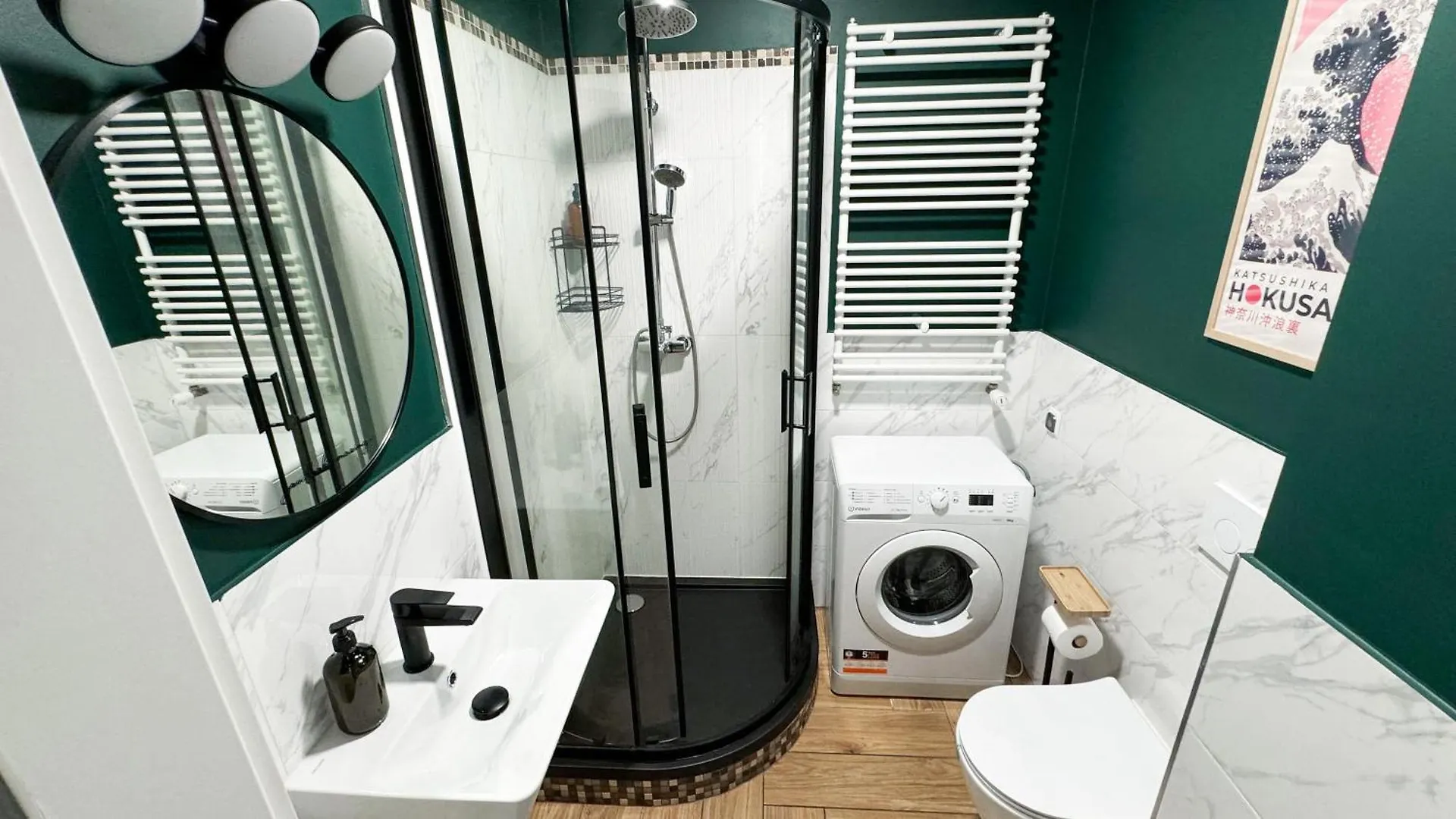 Green Studio With Balcony - Free Parking Warsaw